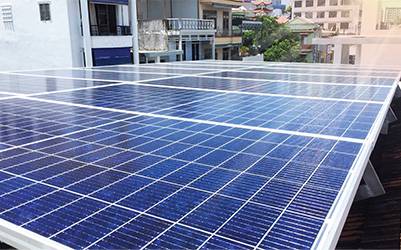 điện mặt trời lắp trên khung giàn mái ngói
