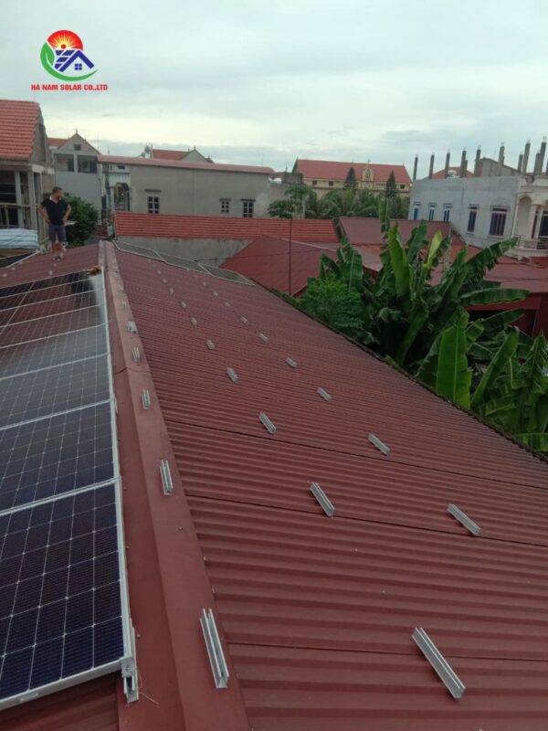 Tổng quan dự án 13.7kW điện mặt trời bám tải tại Hà Nội